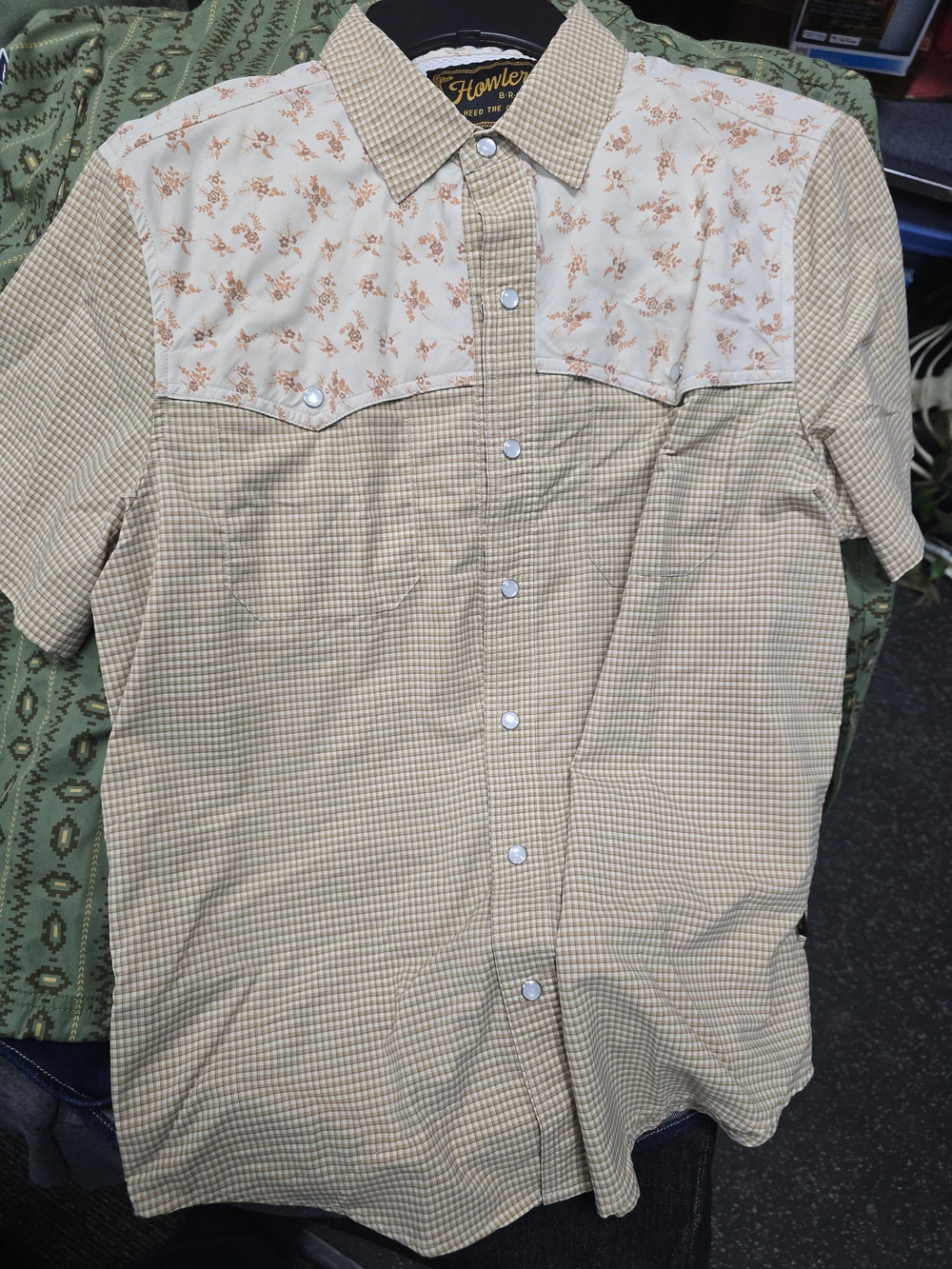 Howler Brothers Open Country Tech Shirt Tan & White Size Small